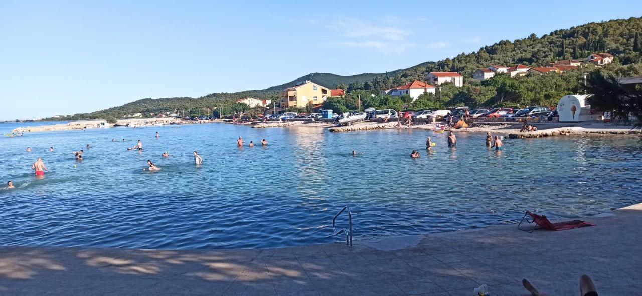Apartments Kornati Ždrelac Exterior foto