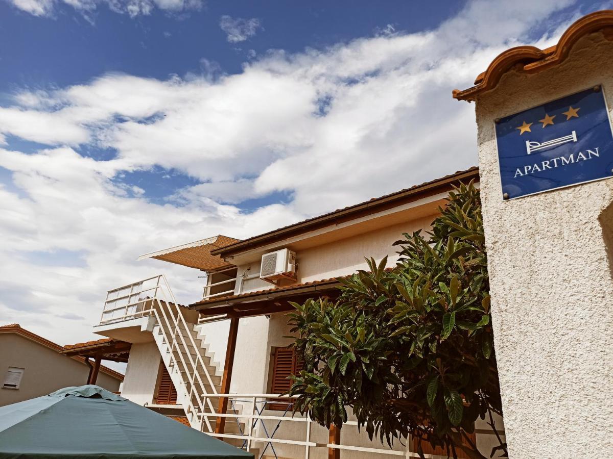 Apartments Kornati Ždrelac Exterior foto